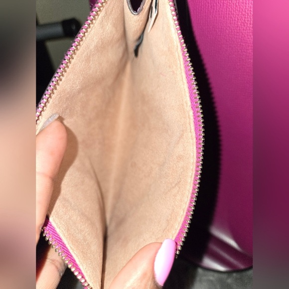 🔥NWOT Kate Spade ♠️ Molly Metallic Tote & Pouch - Picture 9 of 12